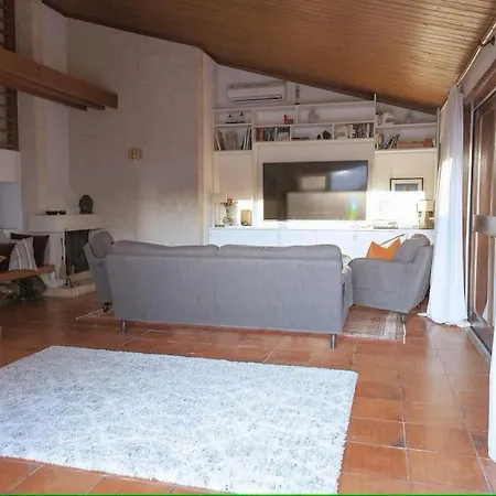 Verdizela Aroeira Pool Villa