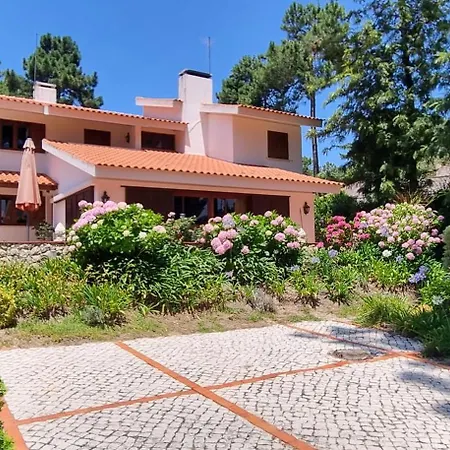 Verdizela Aroeira Pool Villa