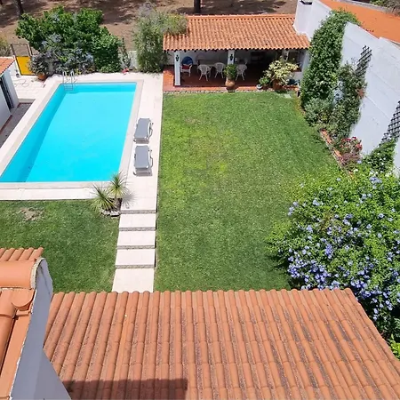 Verdizela Aroeira Pool
